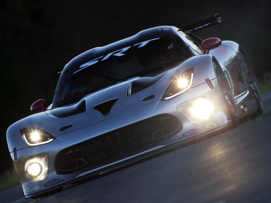  Dodge Viper SRT GTS-R 2012 года  (фото 17 из 23)